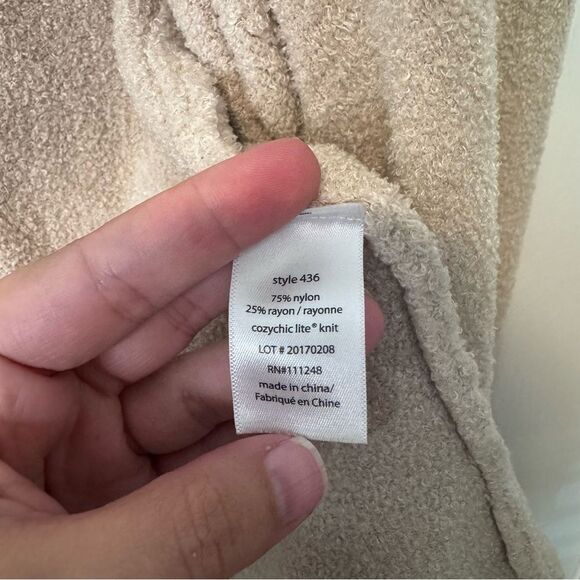 Barefoot Dreams CozyChic Lite Island Wrap Cardigan Sweater - Stone Size S/M - Picture 10 of 11